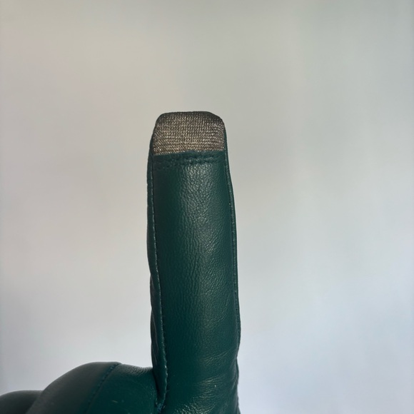 GENUINE LEATHER GREEN GLOVES WITH TECH TOUCH FINGER TIP - Picture 8 of 8